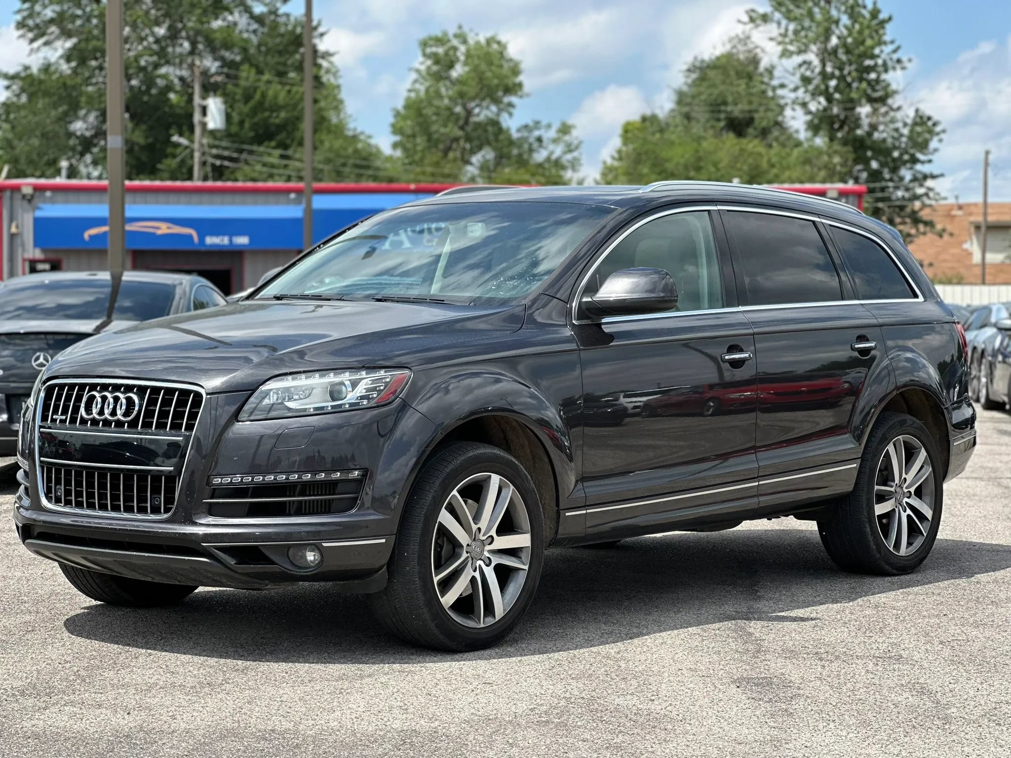Used 2015 Audi Q7 TDI Premium Plus w/ Premium Plus Package AWD/4WD image 1