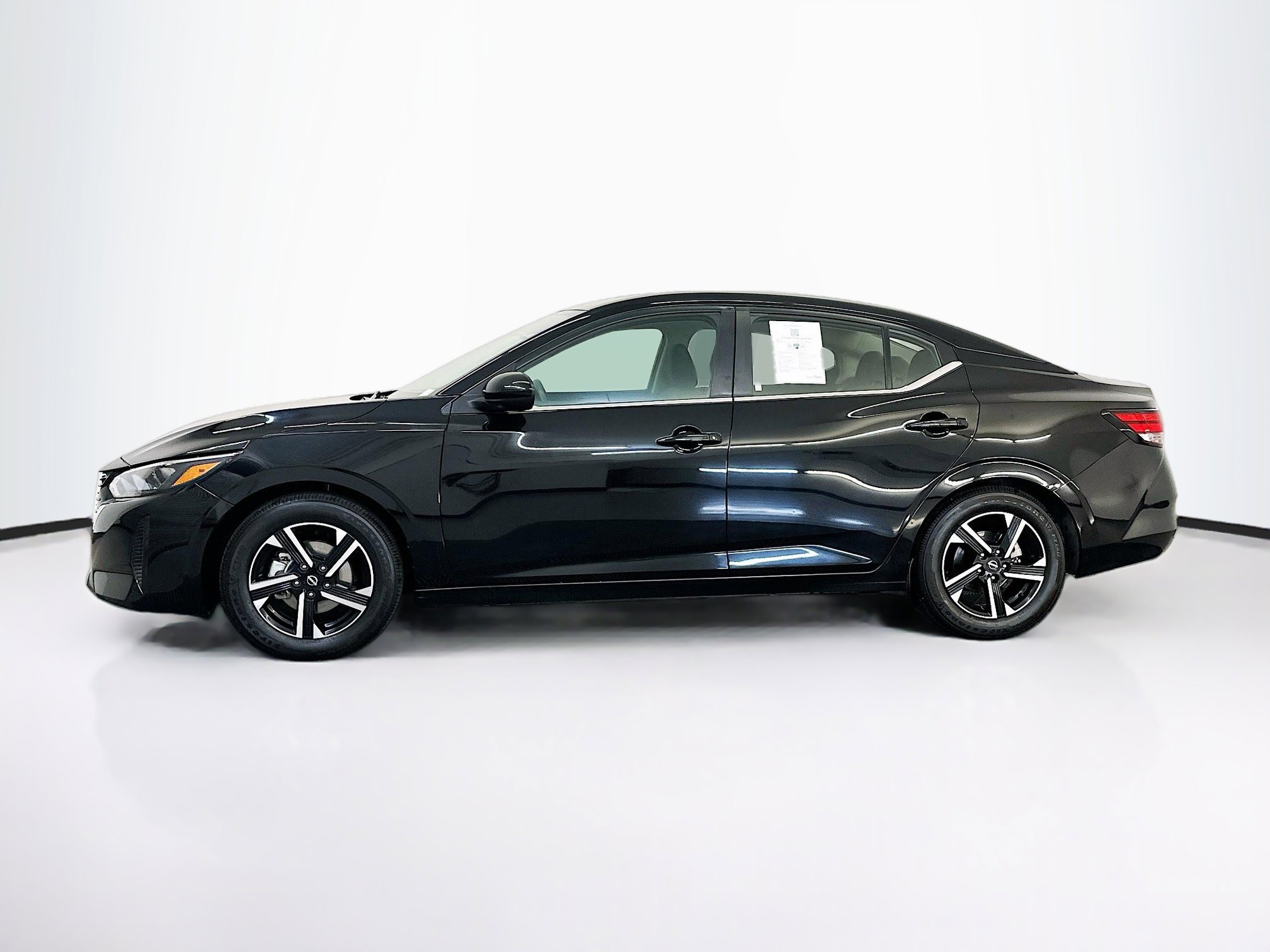 Used 2024 Nissan Sentra SV FWD image 4