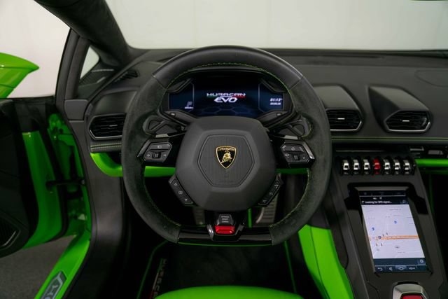 Used 2023 Lamborghini Huracan EVO AWD/4WD image 17