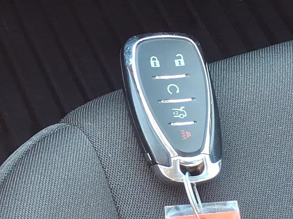 Used 2021 Chevrolet Malibu LT FWD image 21