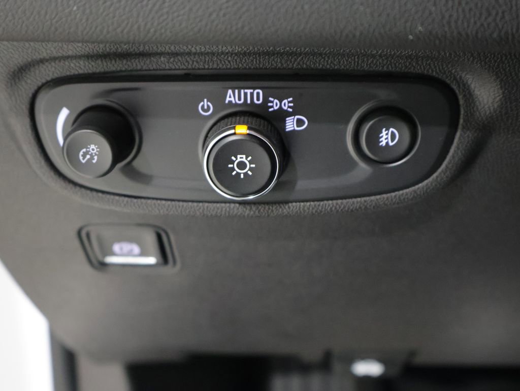 Used 2024 GMC Terrain AT4 image 34