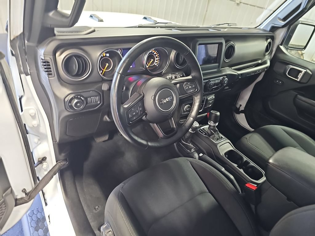 Used 2022 Jeep Wrangler Unlimited Sport AWD/4WD image 15