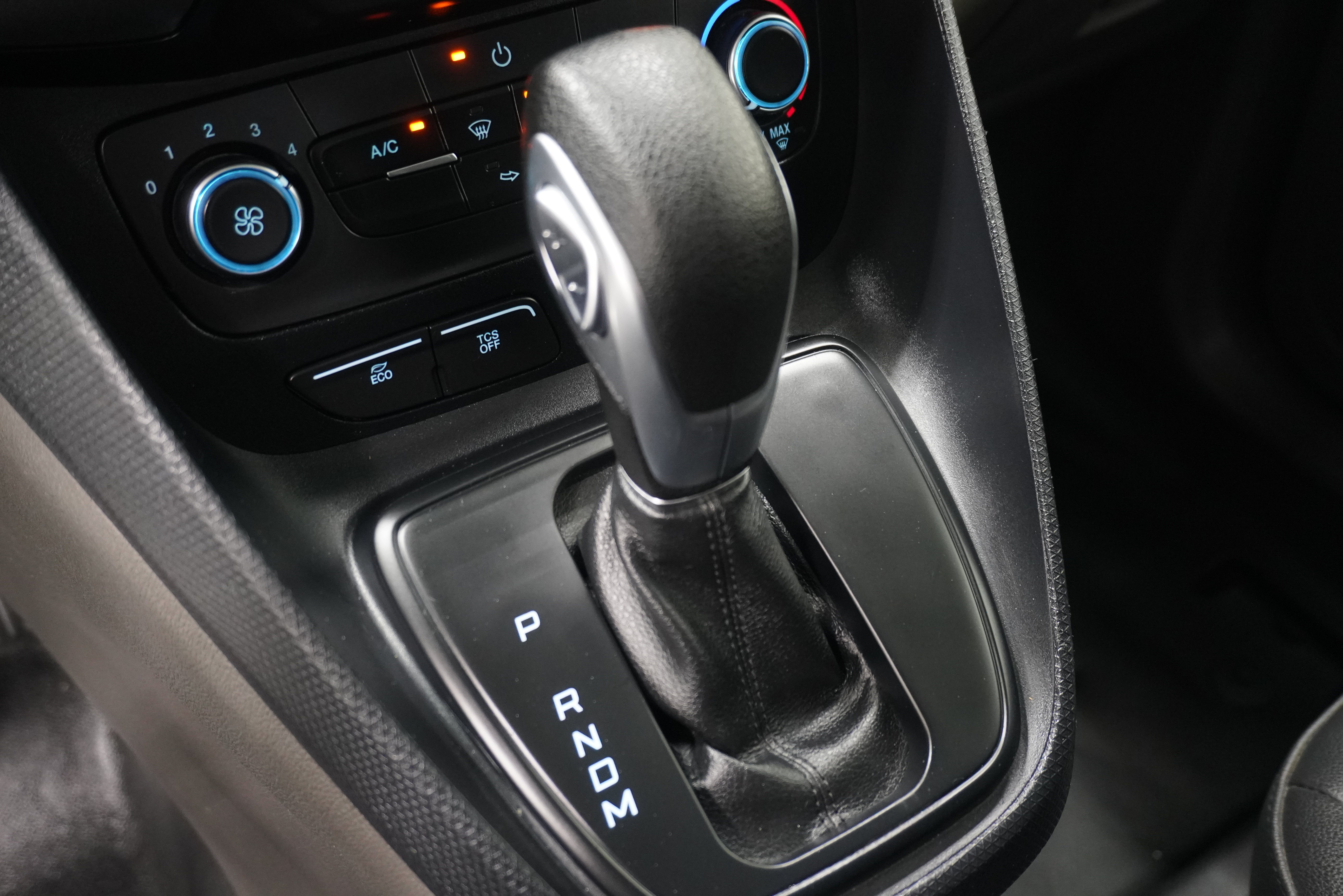 Used 2022 Ford Transit Connect XL FWD image 18
