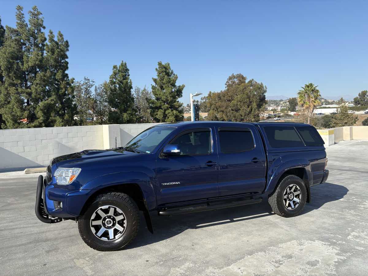 Used 2015 Toyota Tacoma 4x4 Double Cab w/ TRD Sport Package image 8