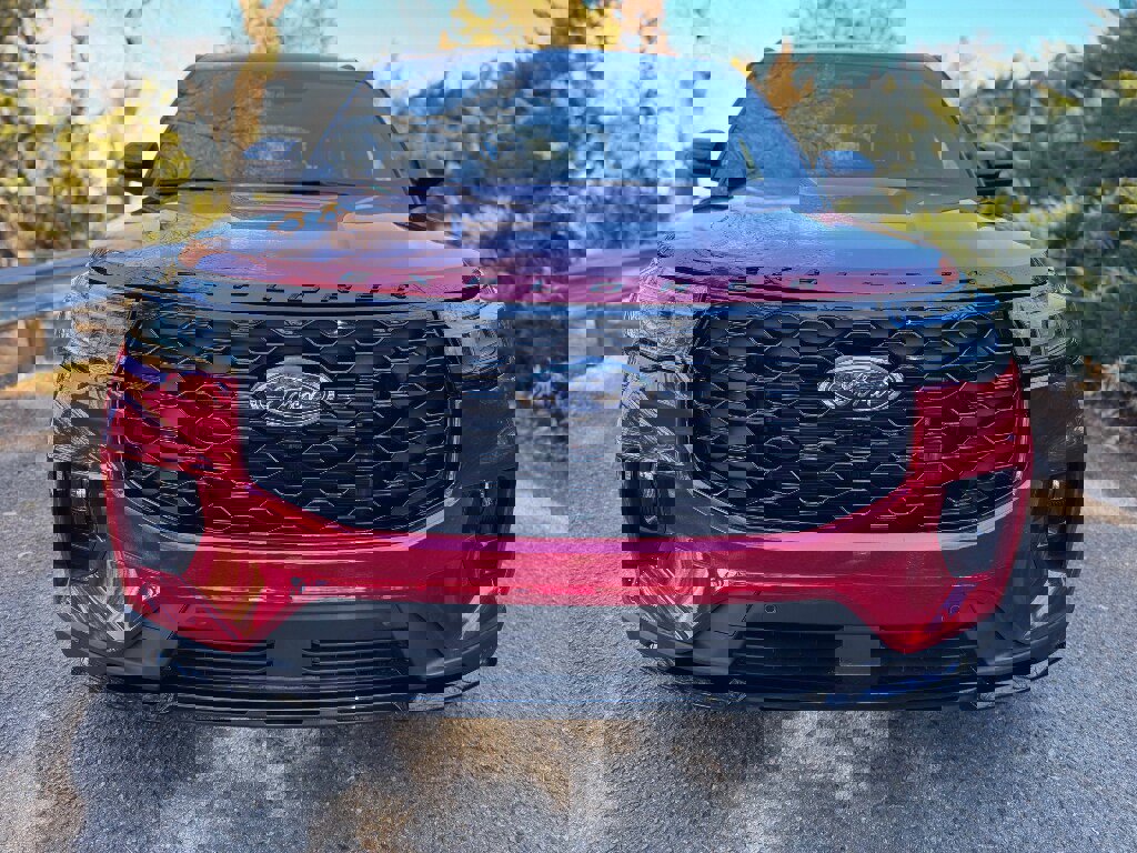 New 2026 Ford Explorer ST-Line w/ ST-Line Street Pack image 9