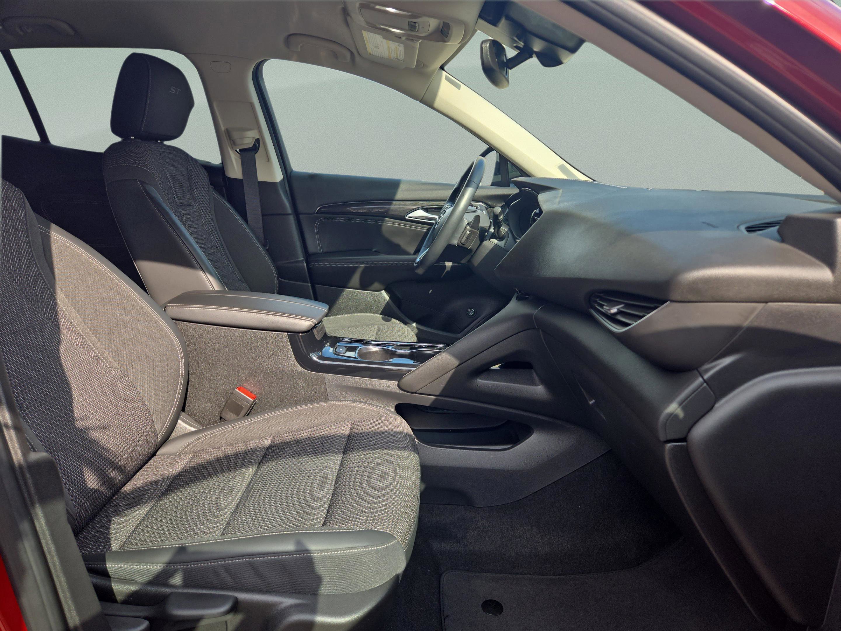 Used 2023 Buick Envision Preferred w/ Sport Touring Package image 26