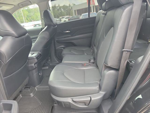Certified 2024 Toyota Grand Highlander FWD image 16