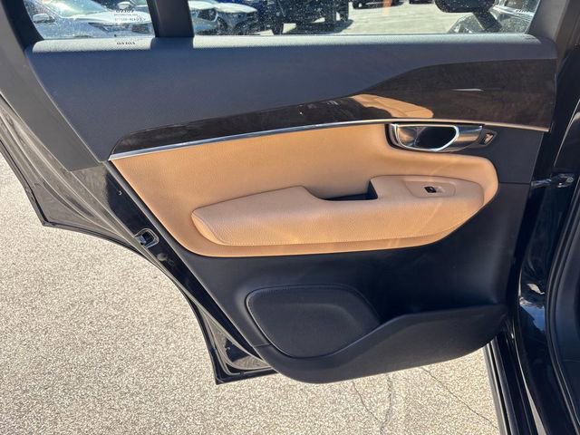 Used 2018 Volvo XC90 T6 Momentum w/ Convenience Package image 12