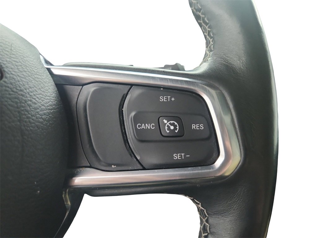 Used 2018 Jeep Wrangler Unlimited Sahara w/ Dual Top Group image 33