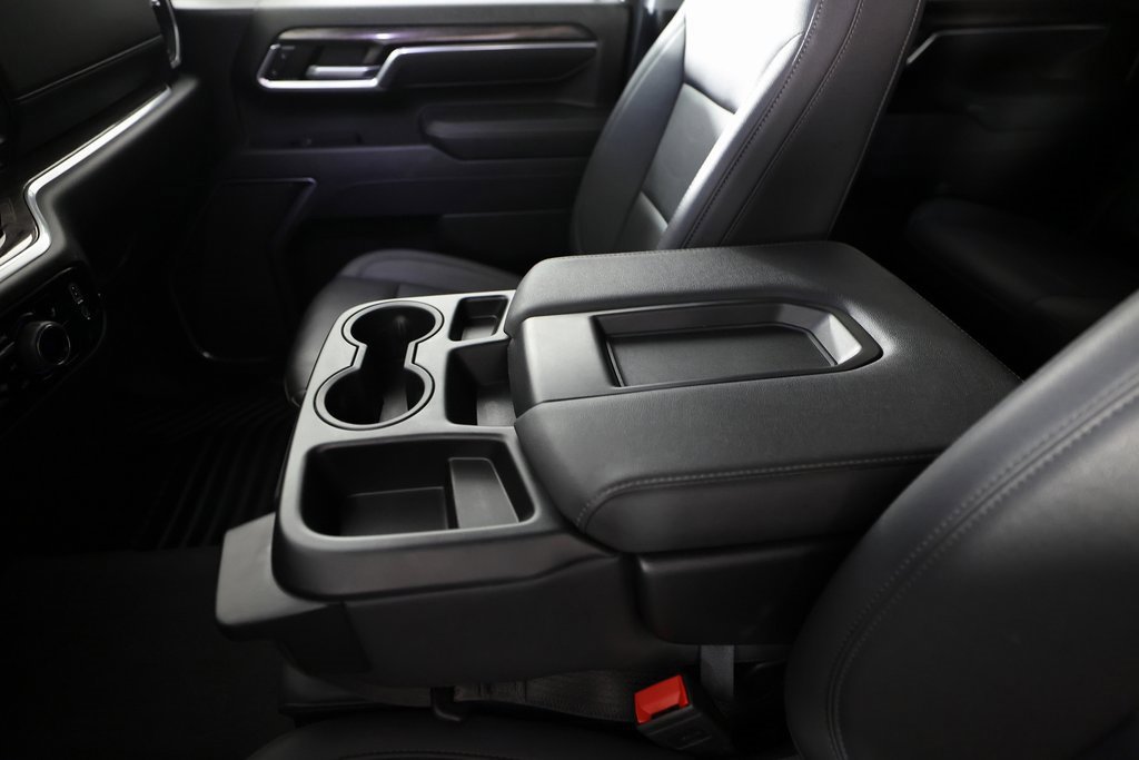 Used 2025 Chevrolet Silverado 3500 LTZ image 34