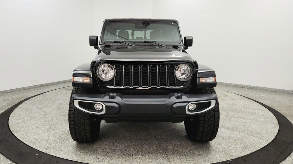 Used 2025 Jeep Gladiator Sport image 8