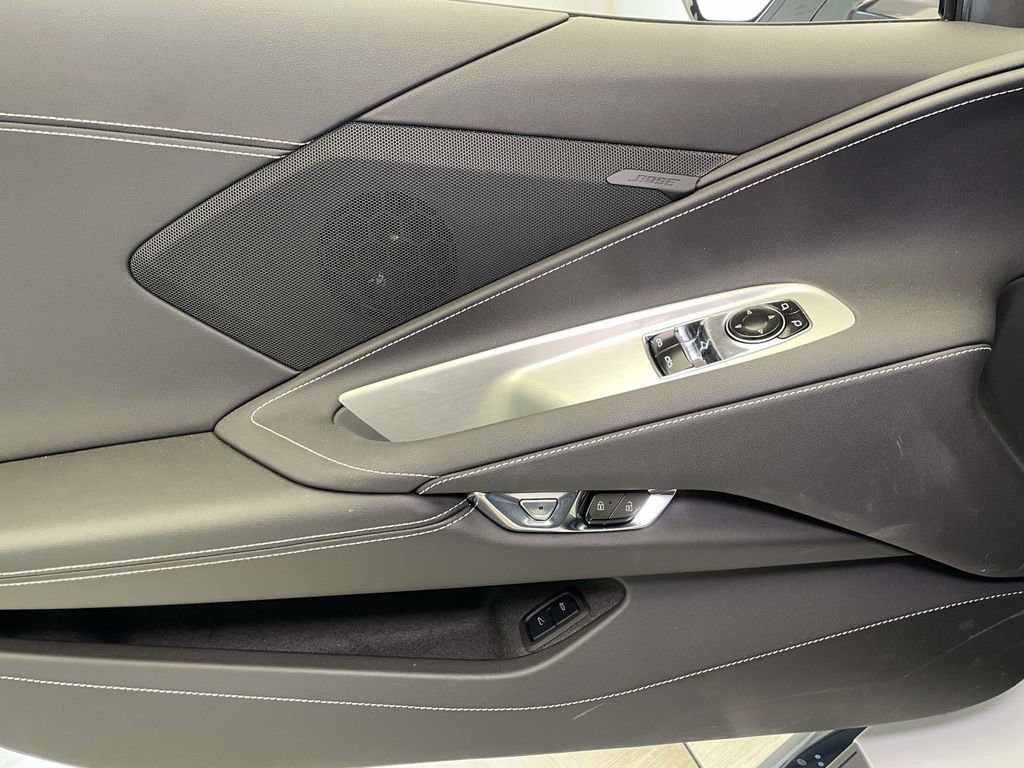 Used 2025 Chevrolet Corvette Z06 image 31