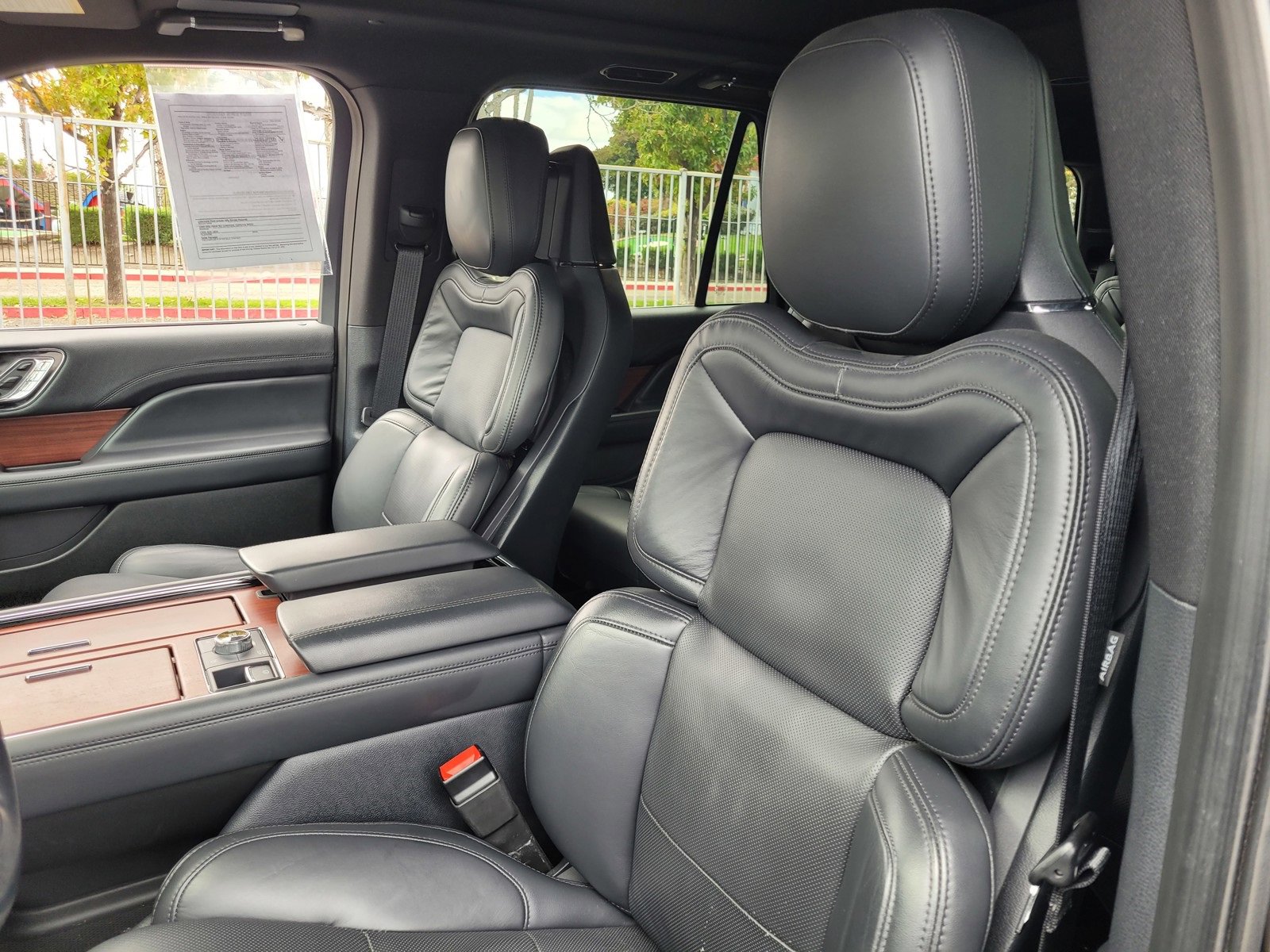 Used 2023 Lincoln Navigator Reserve image 22