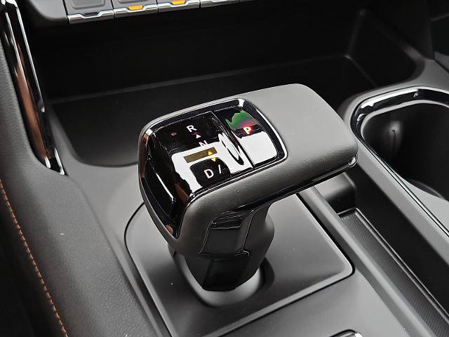 New 2026 GMC Sierra 1500 AT4 w/ AT4 Premium Package AWD/4WD image 12