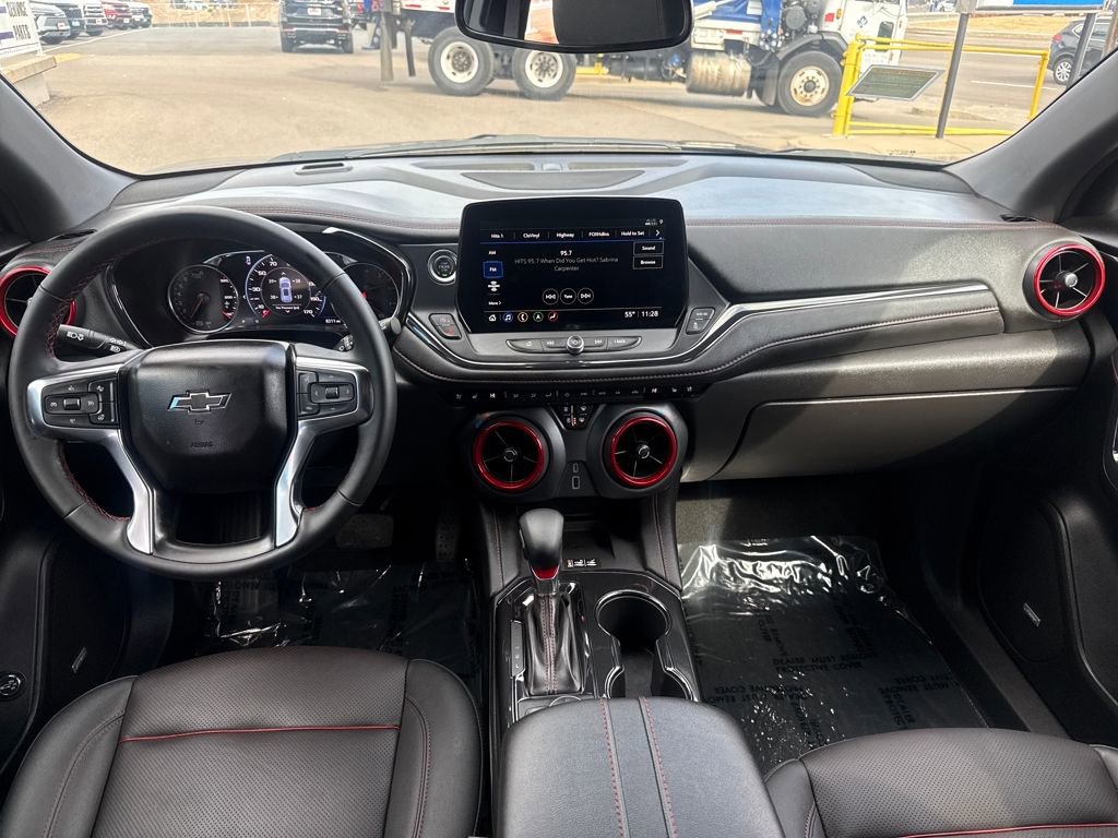 Used 2025 Chevrolet Blazer RS w/ Enhanced Convenience Package image 12