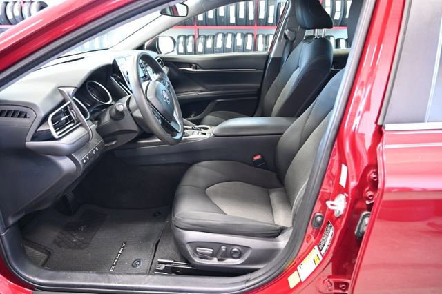 Used 2021 Toyota Camry LE FWD image 10