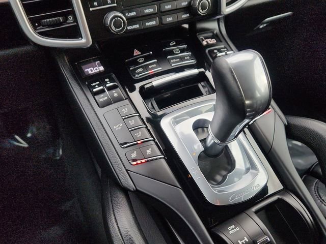 Used 2018 Porsche Cayenne Platinum Edition image 45