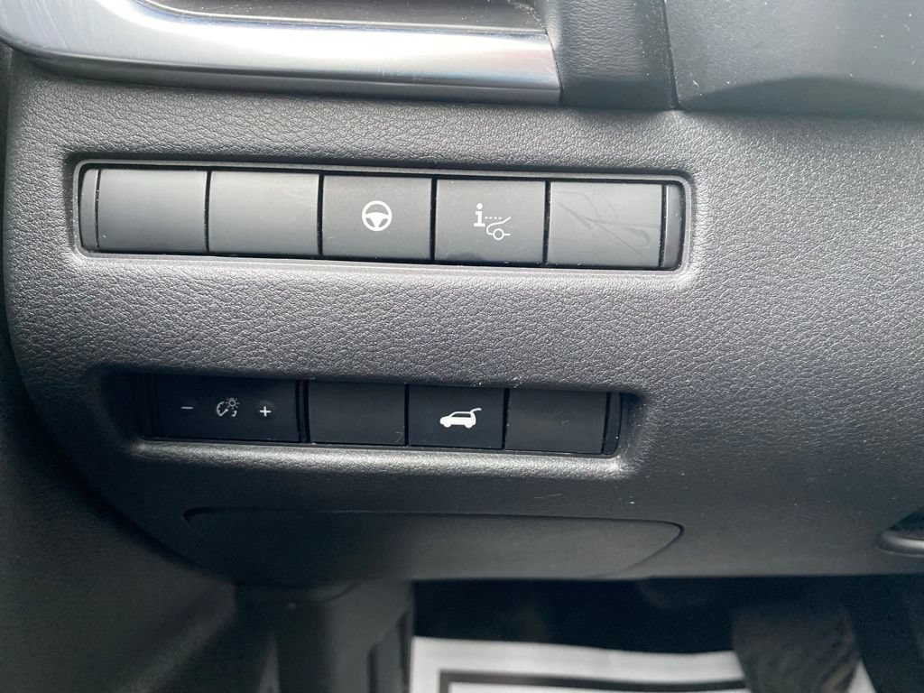 Used 2023 Nissan Rogue Platinum w/ Platinum Premium Package AWD/4WD image 29