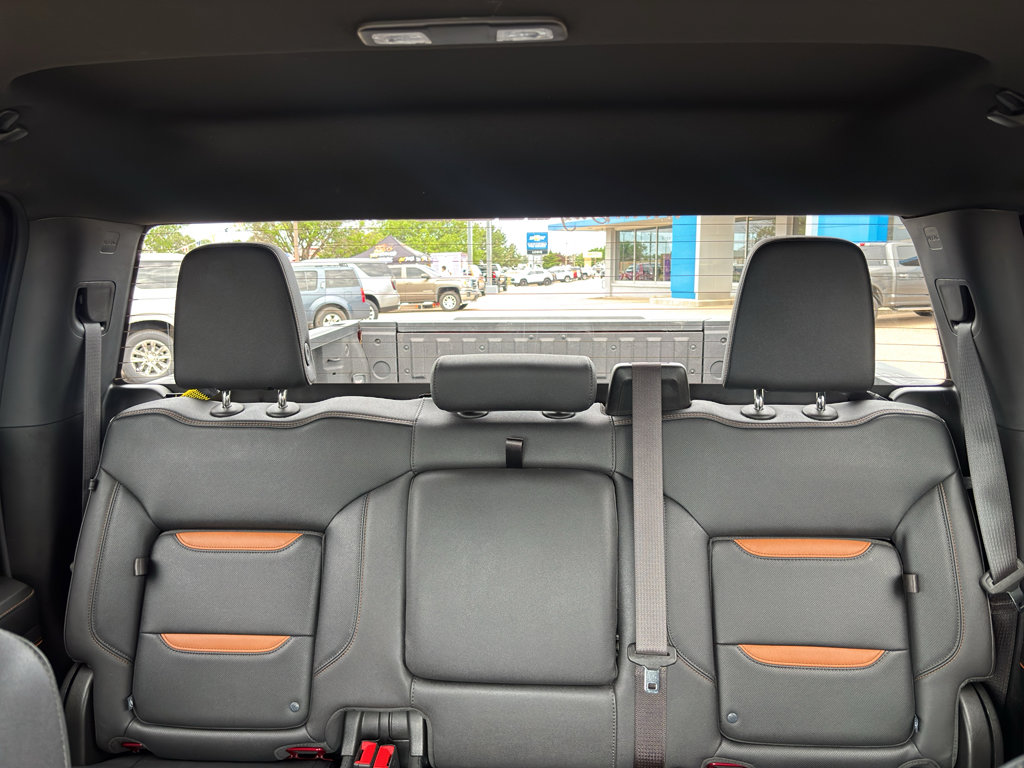 Used 2024 GMC Sierra 1500 AT4 w/ Technology Package AWD/4WD image 18