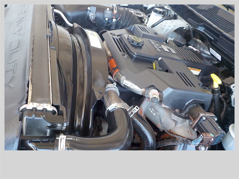 Used 2014 RAM 3500 Tradesman w/ Chrome Appearance Group AWD/4WD image 39