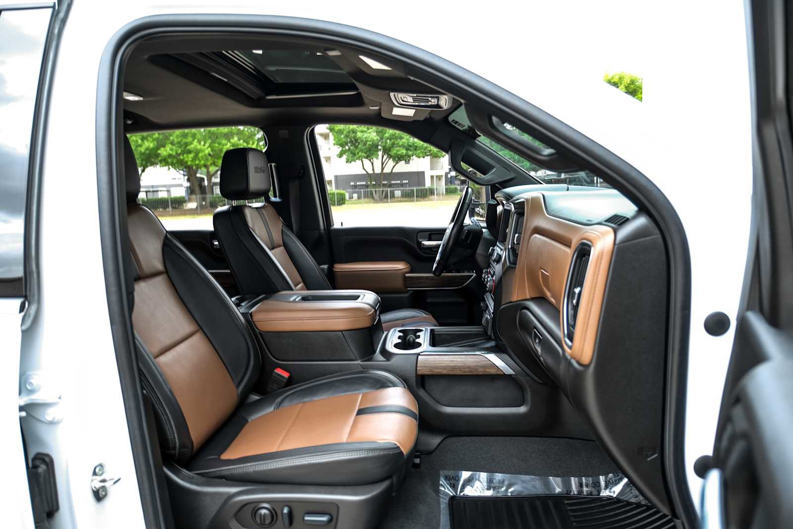 Used 2022 Chevrolet Silverado 3500 High Country AWD/4WD image 36