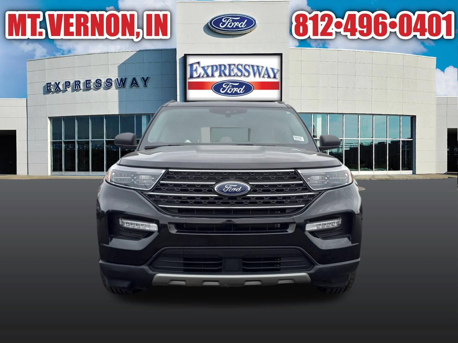 Used 2024 Ford Explorer XLT w/ Equipment Group 202A RWD image 4