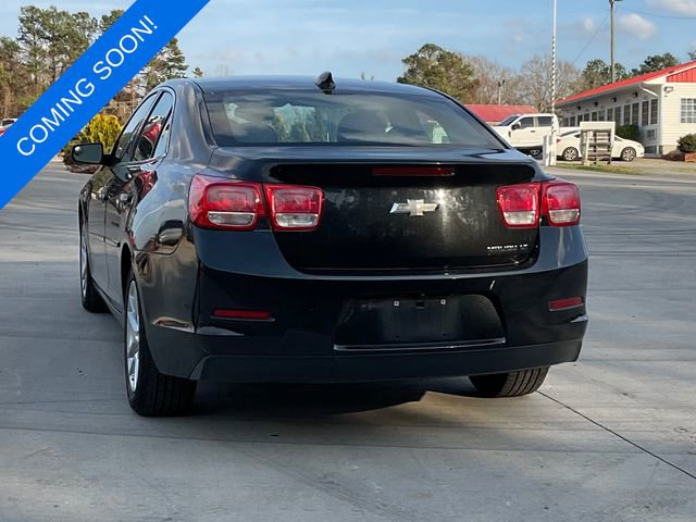 Used 2015 Chevrolet Malibu LT w/ Power Convenience Package FWD image 2