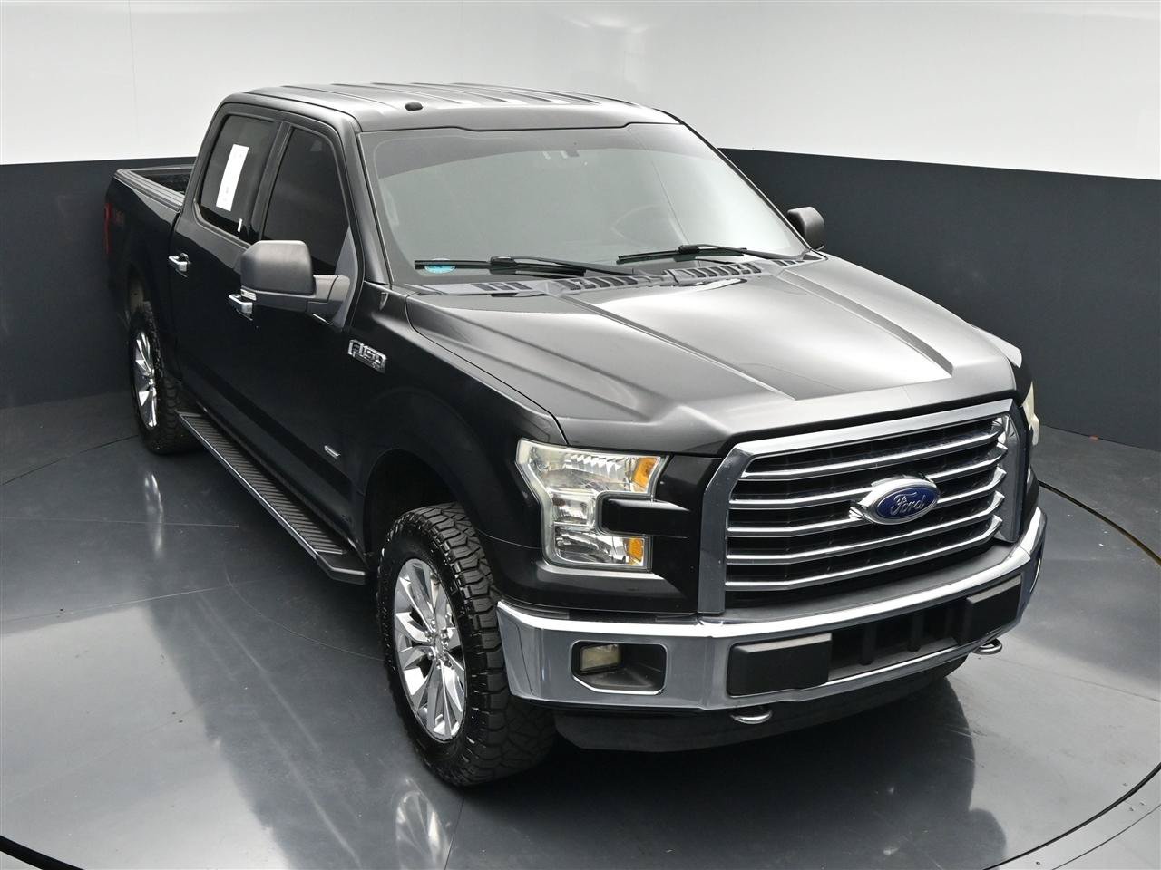 Used 2015 Ford F150 XLT w/ Equipment Group 302A Luxury AWD/4WD image 21