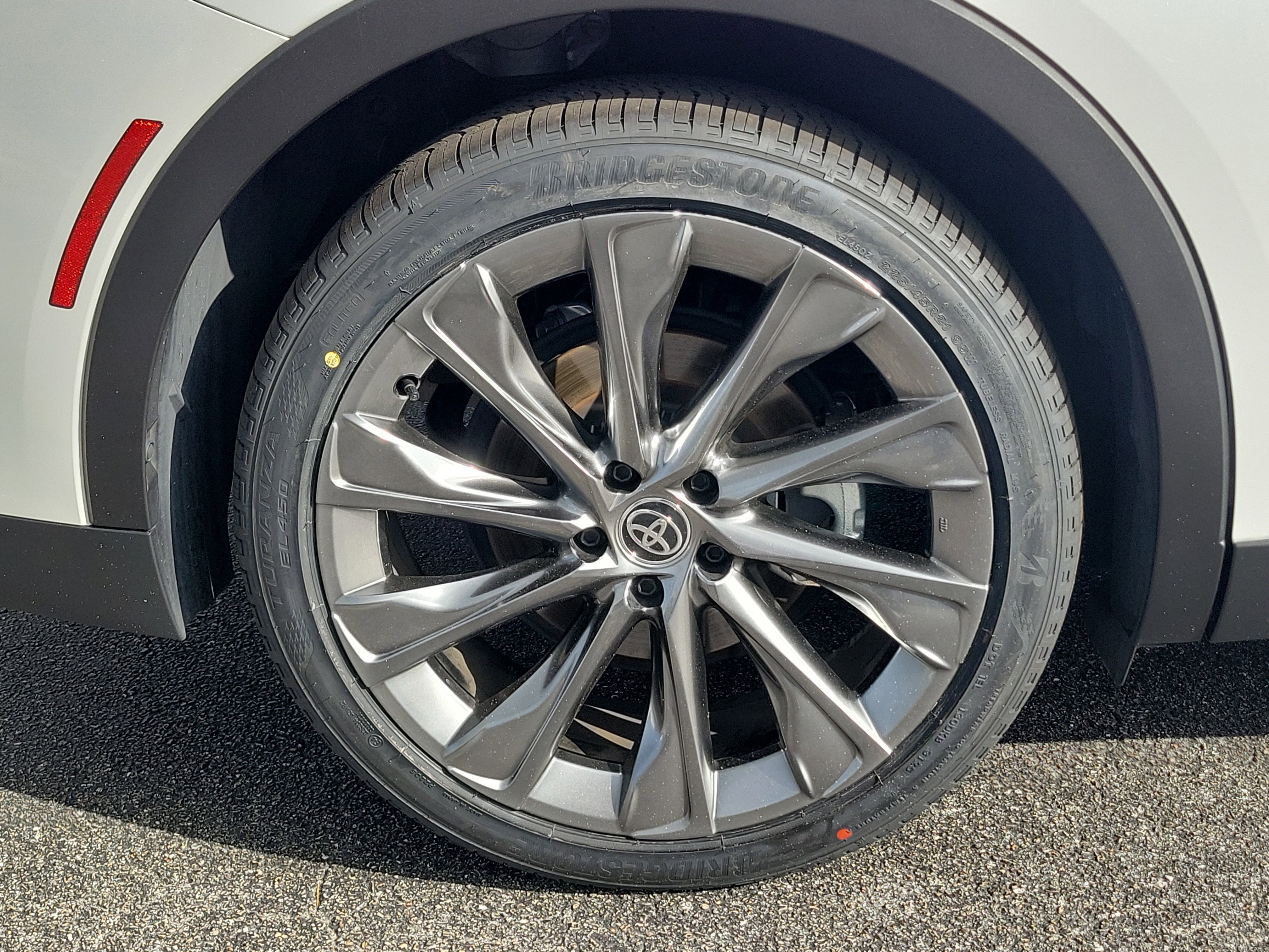 Certified 2025 Toyota Crown XLE w/ Advanced Technology Package image 9