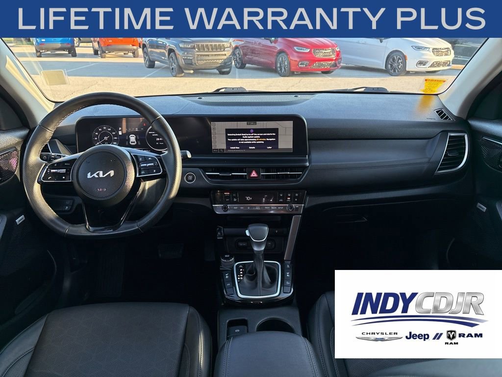 Used 2024 Kia Seltos SX w/ SX Sunroof Package AWD/4WD image 10