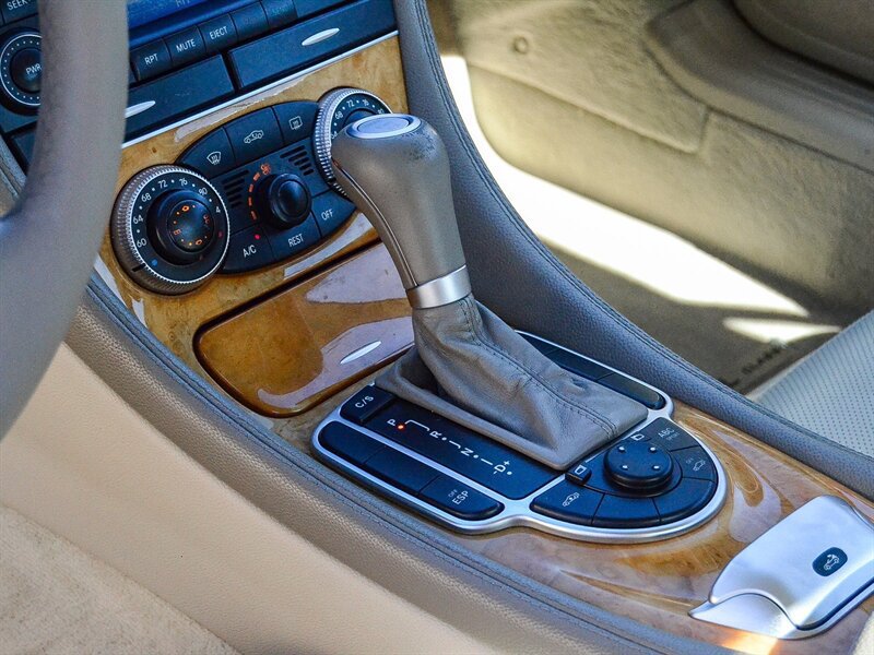 Used 2006 Mercedes-Benz SL 500 image 30