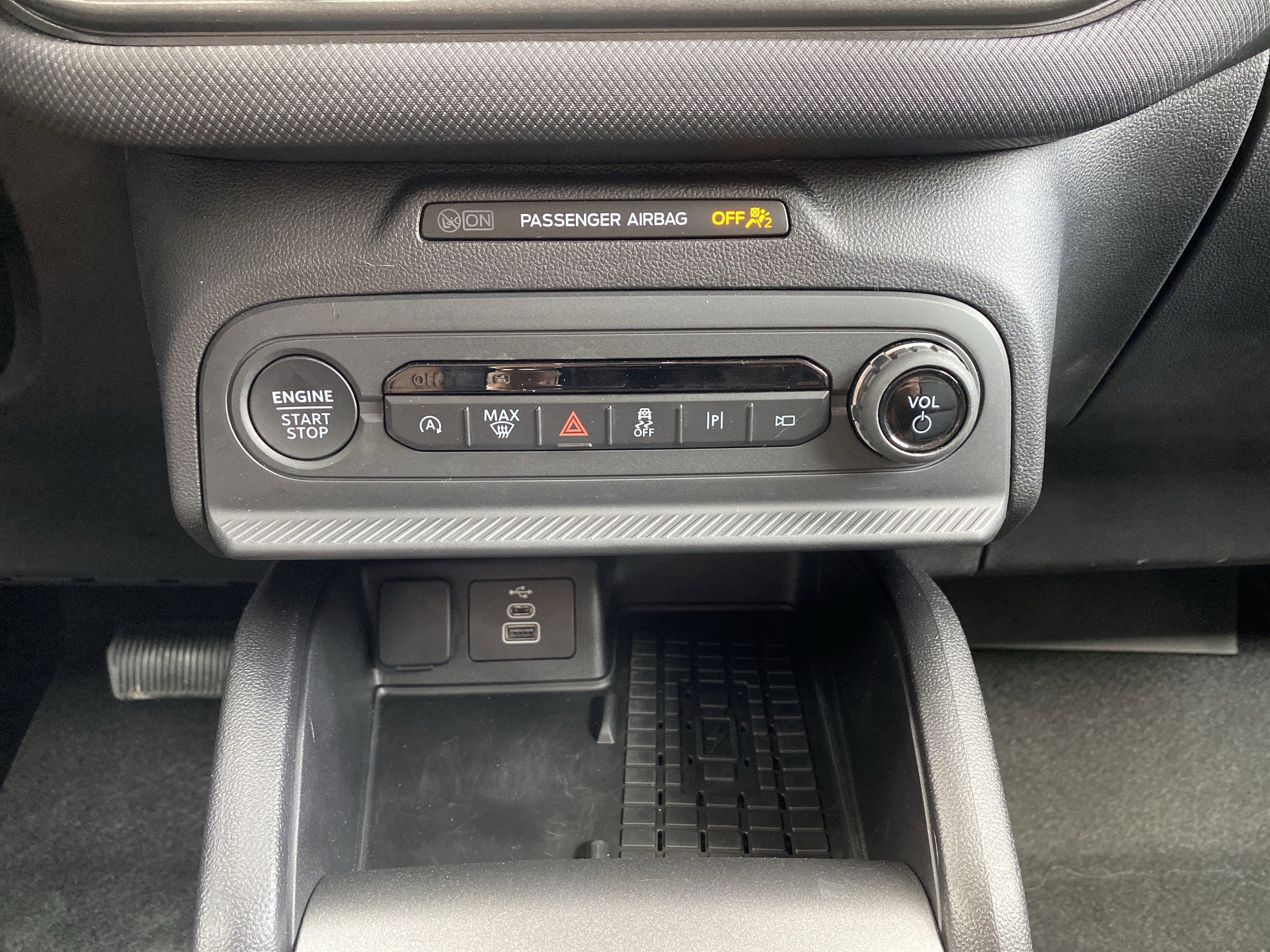 Used 2025 Ford Bronco Sport Outer Banks w/ Outer Banks Tech Package+ image 39