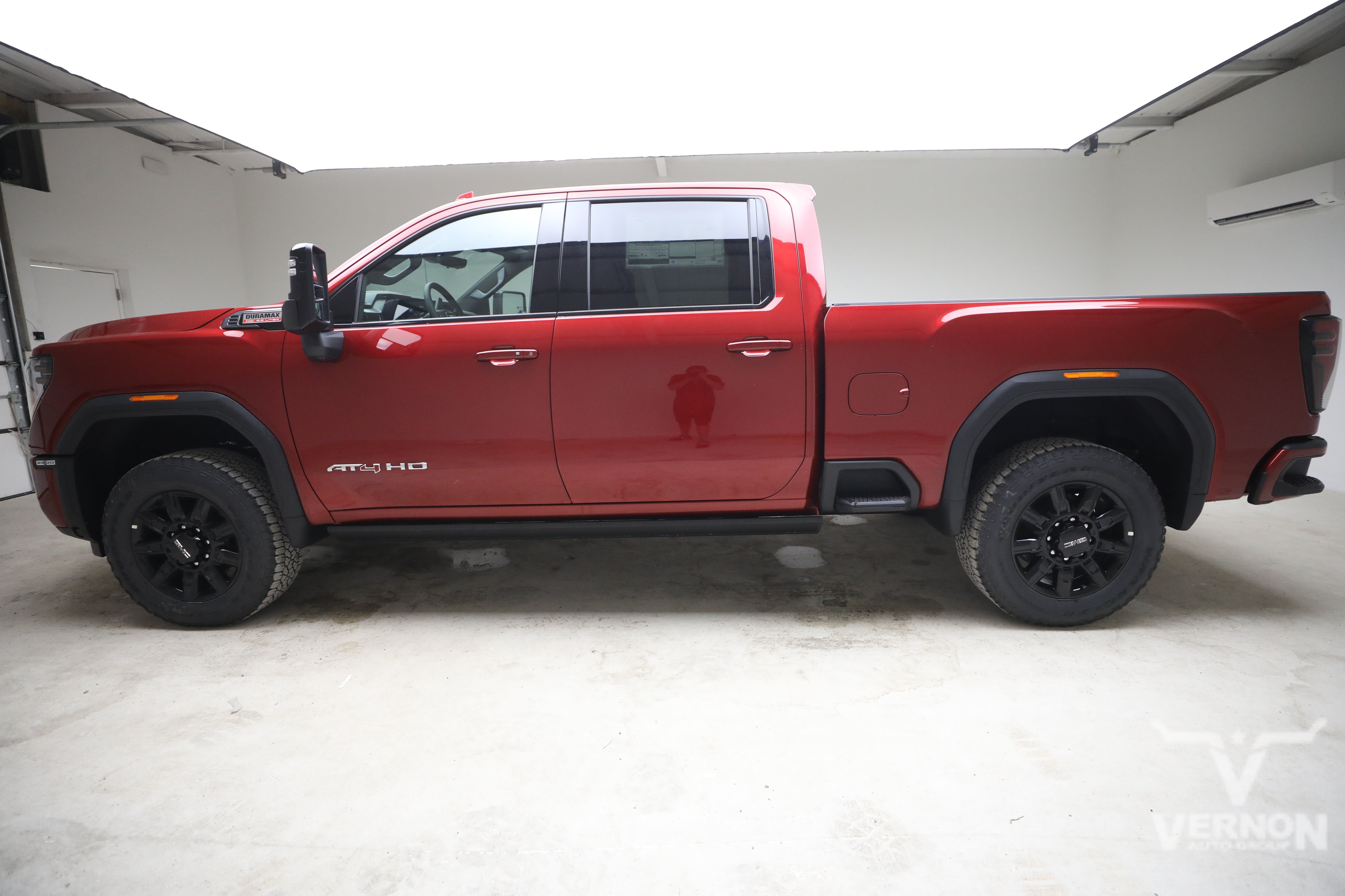 New 2026 GMC Sierra 2500 AT4 w/ AT4 Premium Plus Package AWD/4WD image 2