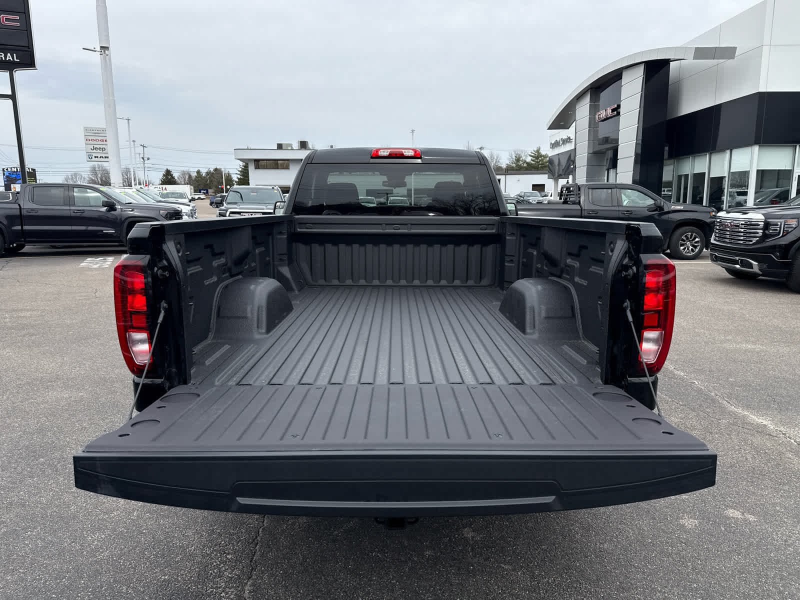 New 2026 GMC Sierra 1500 Pro w/ Pro Value Package AWD/4WD image 10