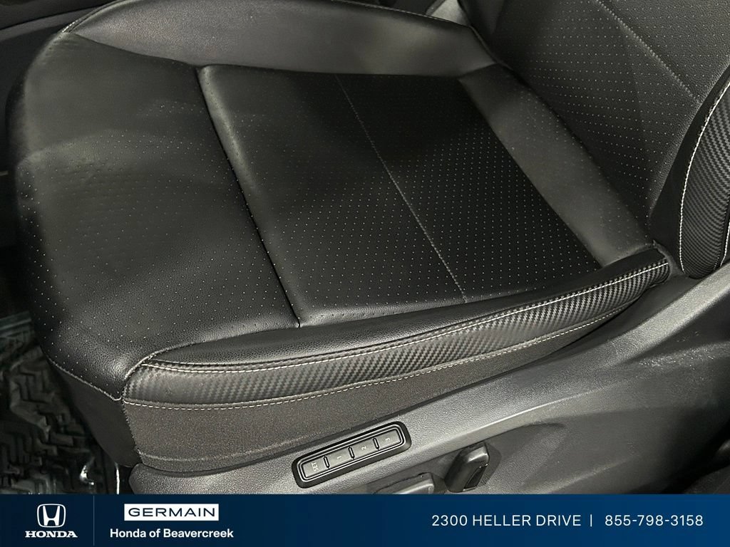 Used 2022 Volkswagen Atlas Cross Sport SEL R-Line AWD/4WD image 19