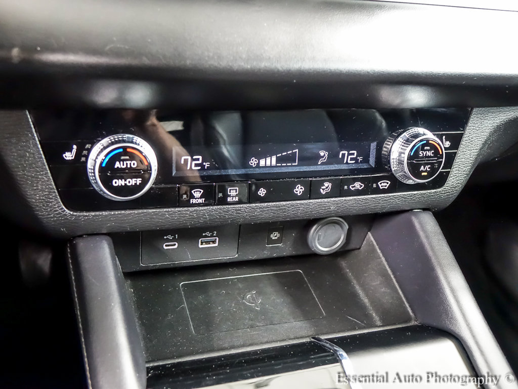 Used 2024 Mitsubishi Outlander SE AWD/4WD image 19