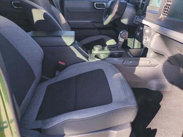 Used 2022 Ford Bronco Base image 21