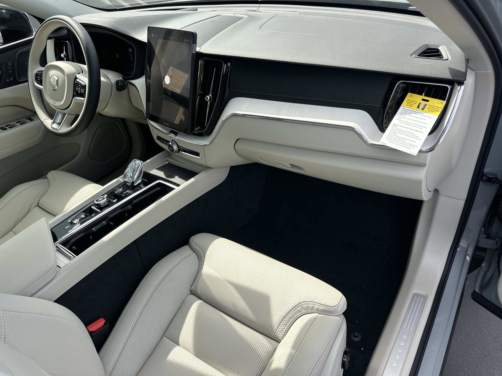 New 2026 Volvo XC60 B5 Ultra w/ Climate Package AWD/4WD image 21