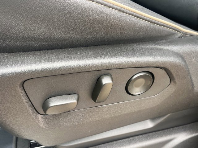 Used 2024 Chevrolet Tahoe Premier w/ Advanced Technology Package image 16