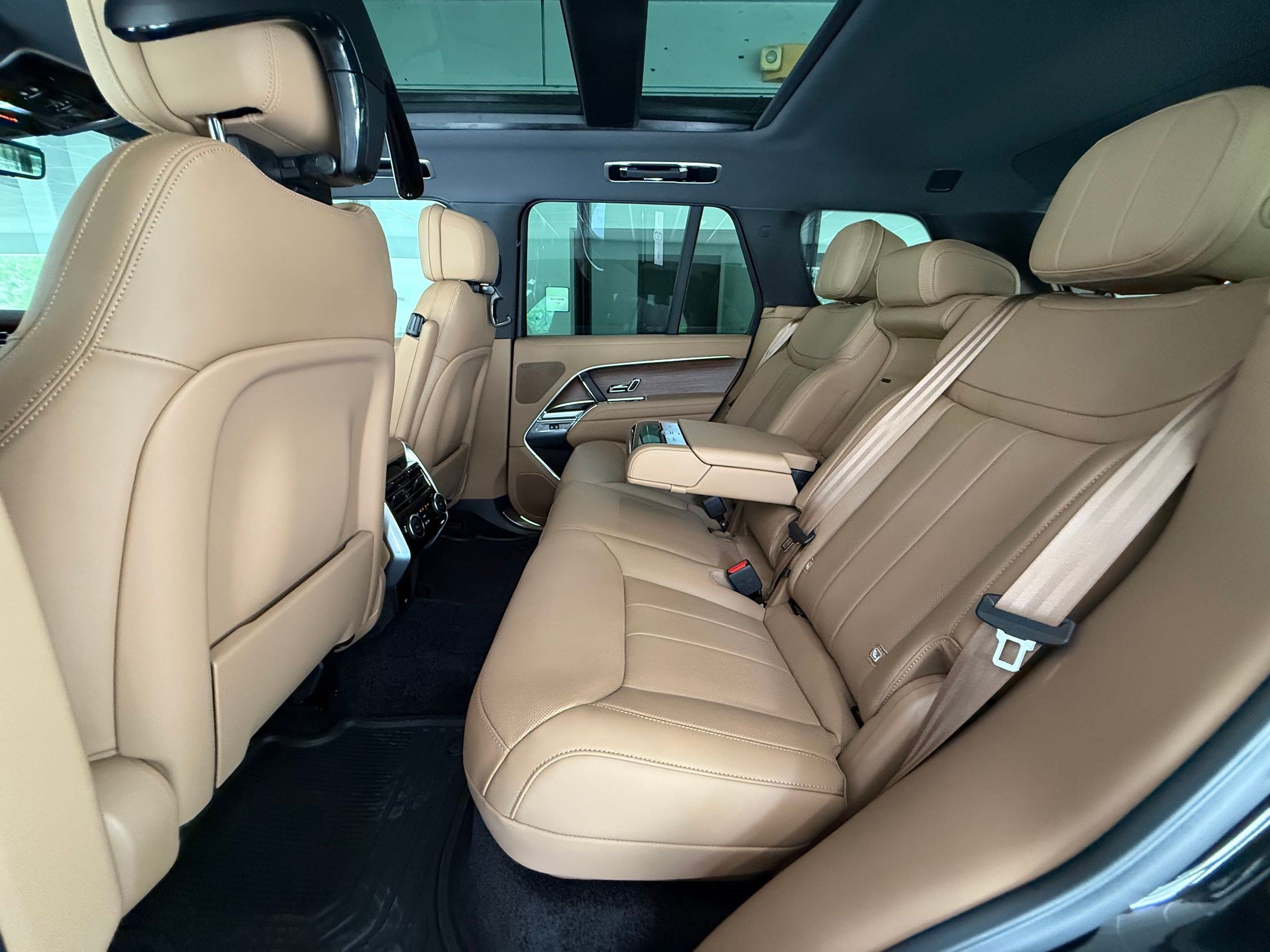 New 2026 Land Rover Range Rover SE AWD/4WD image 21