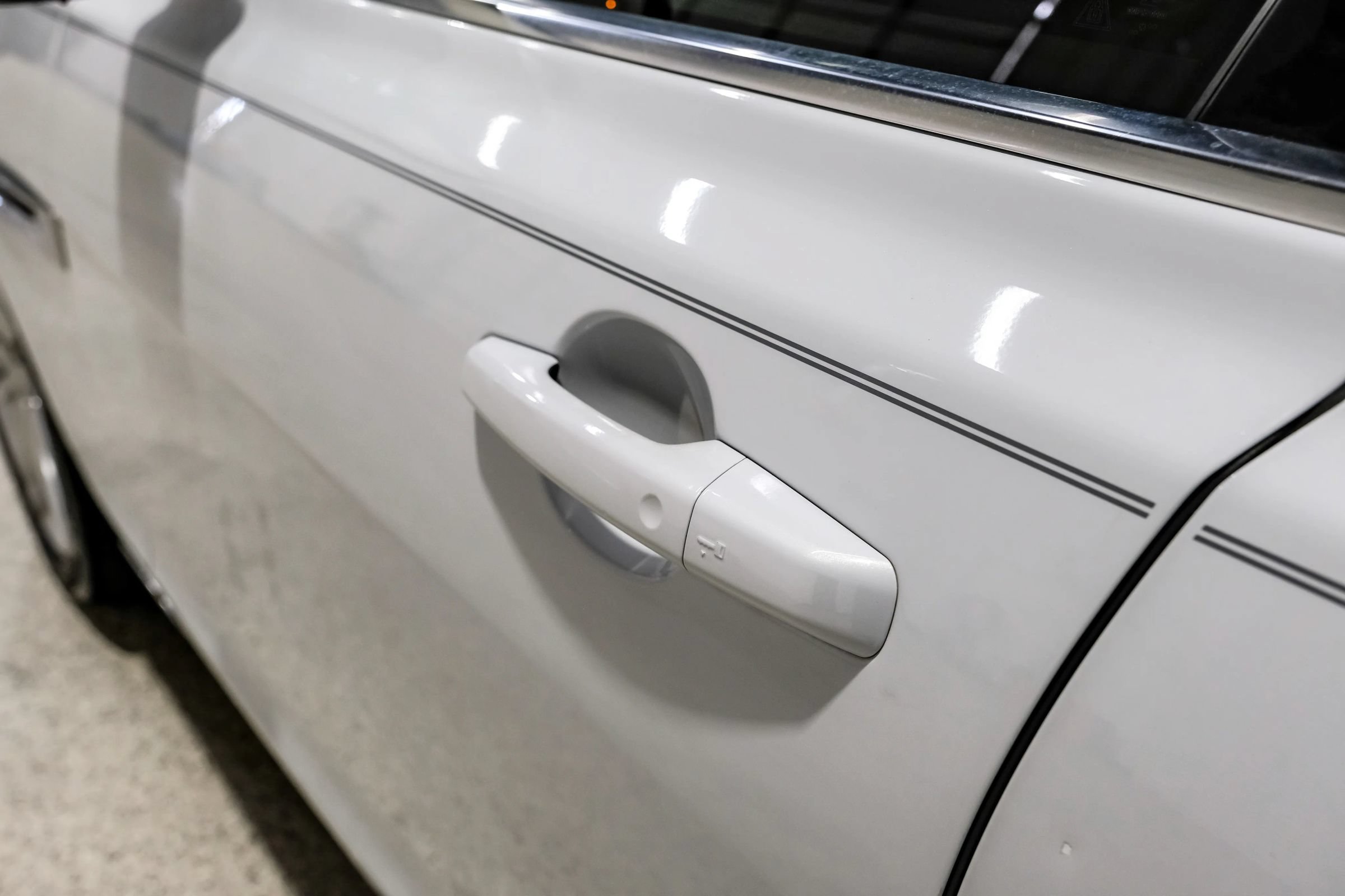 Used 2018 Jaguar XF Portfolio RWD image 51