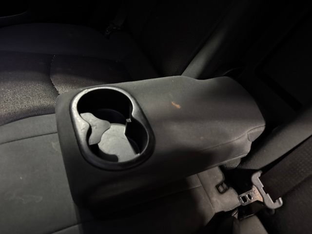 Used 2012 Dodge Avenger SXT FWD image 20