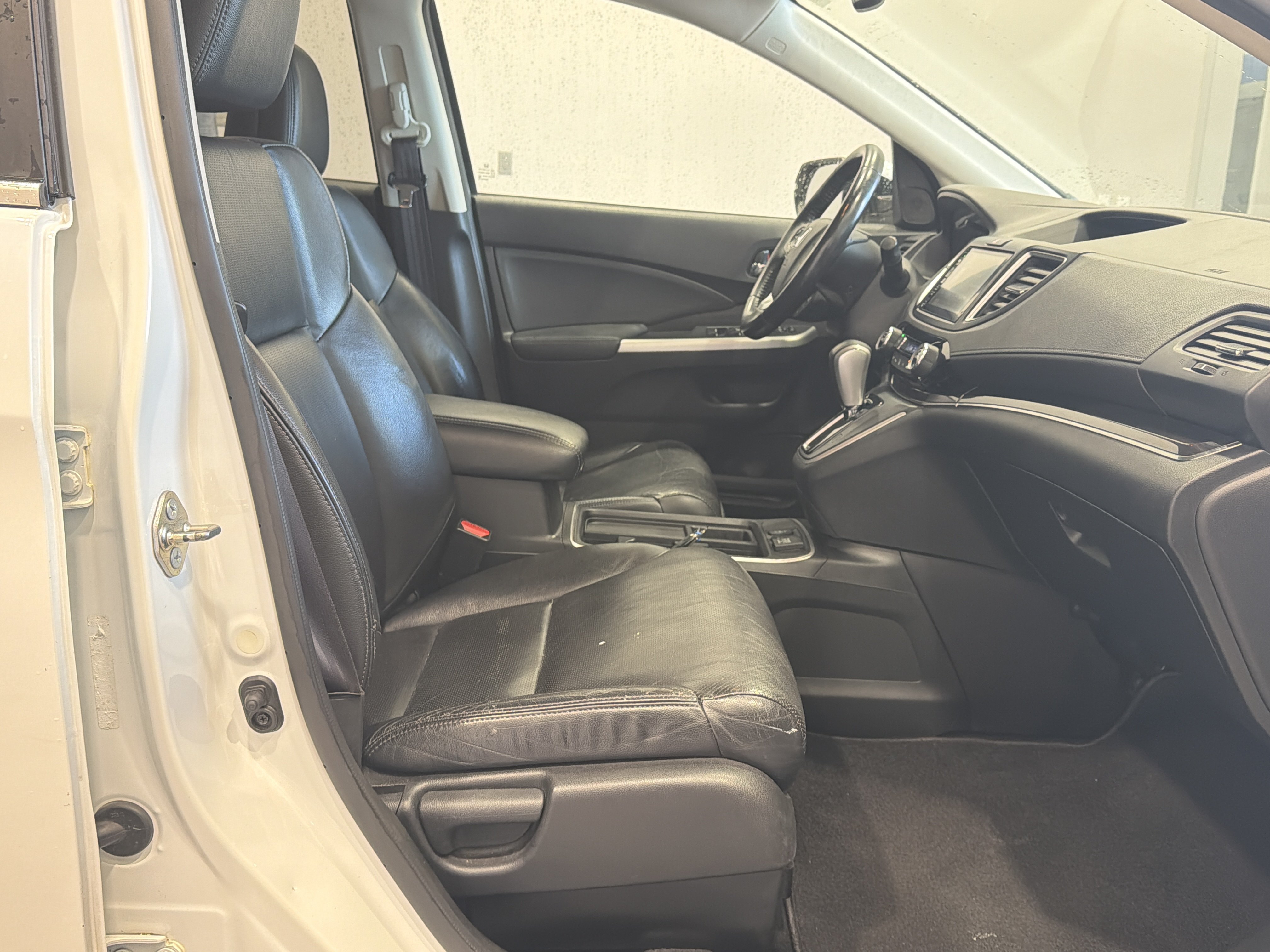 Used 2016 Honda CR-V Touring image 31