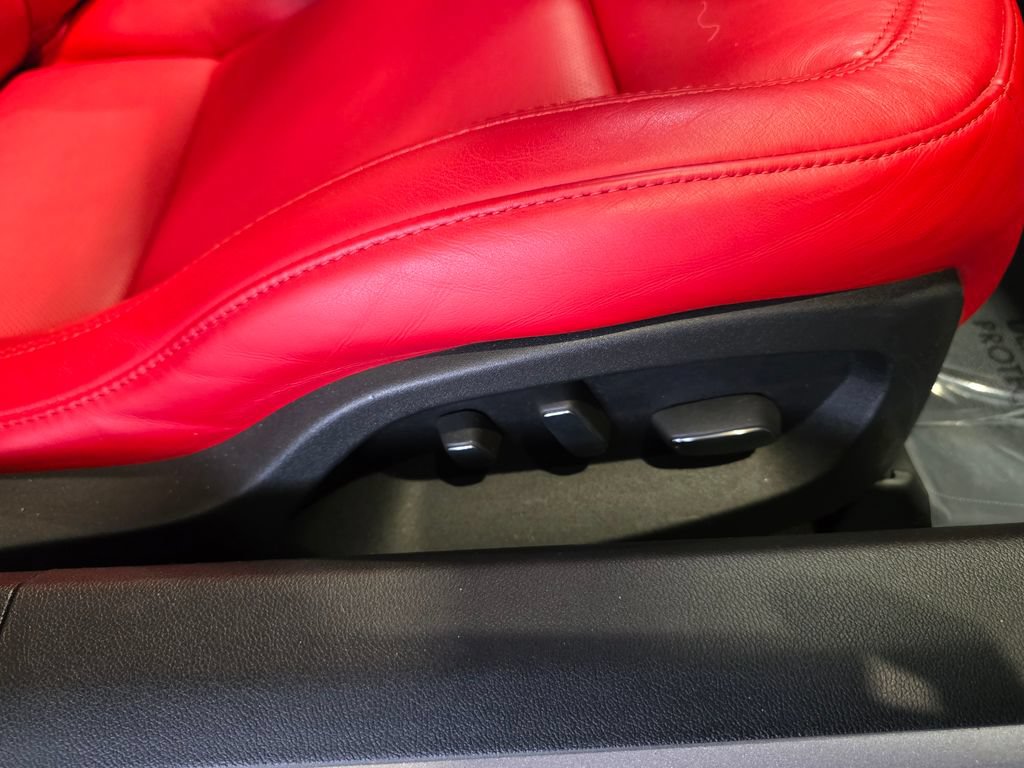 Used 2016 Chevrolet Corvette Z06 w/ 3LZ Preferred Equipment Group RWD image 18