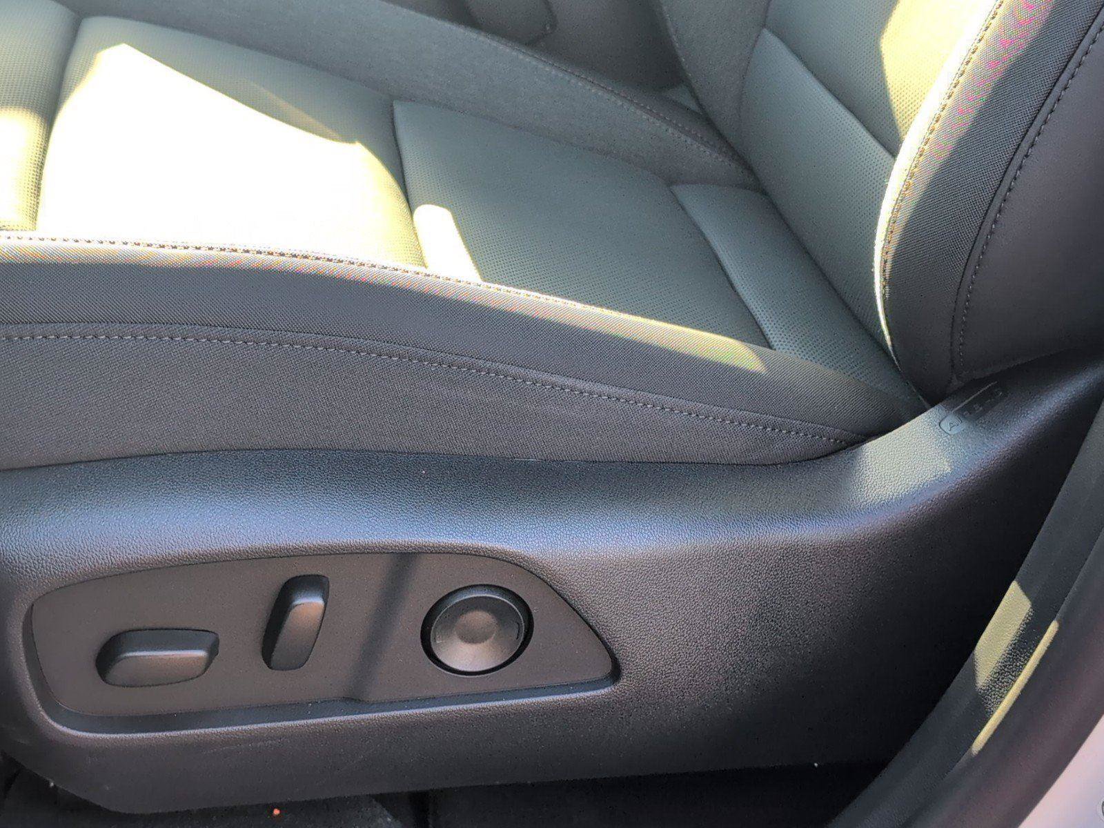 New 2026 GMC Terrain AT4 w/ Convenience Package III AWD/4WD image 18