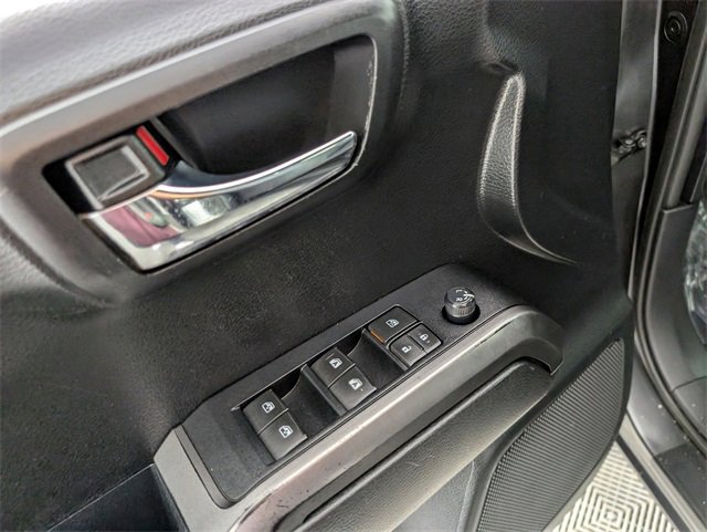 Used 2019 Toyota Tacoma TRD Off-Road image 14