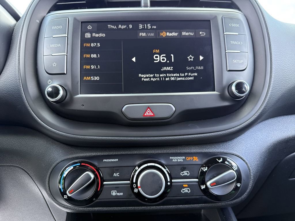 Used 2025 Kia Soul LX w/ LX Technology Package image 17