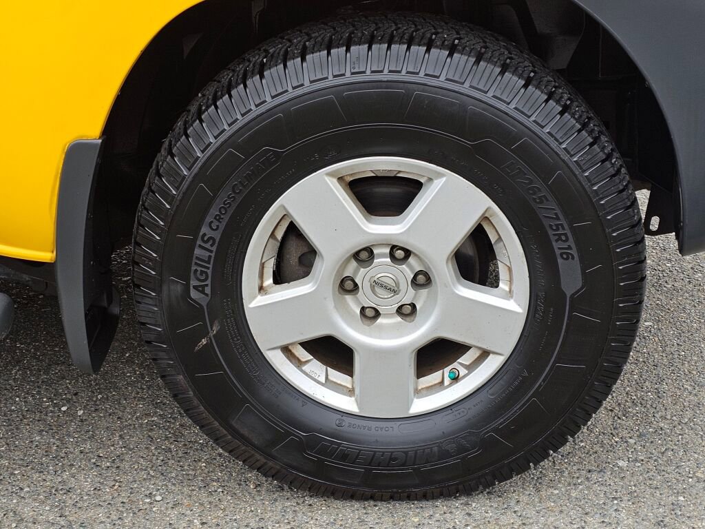 Used 2007 Nissan Xterra S w/ Side & Curtain Airbag Pkg image 9