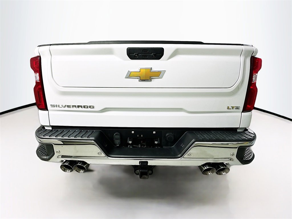 Used 2021 Chevrolet Silverado 1500 LTZ w/ Z71 Off-Road Package image 6