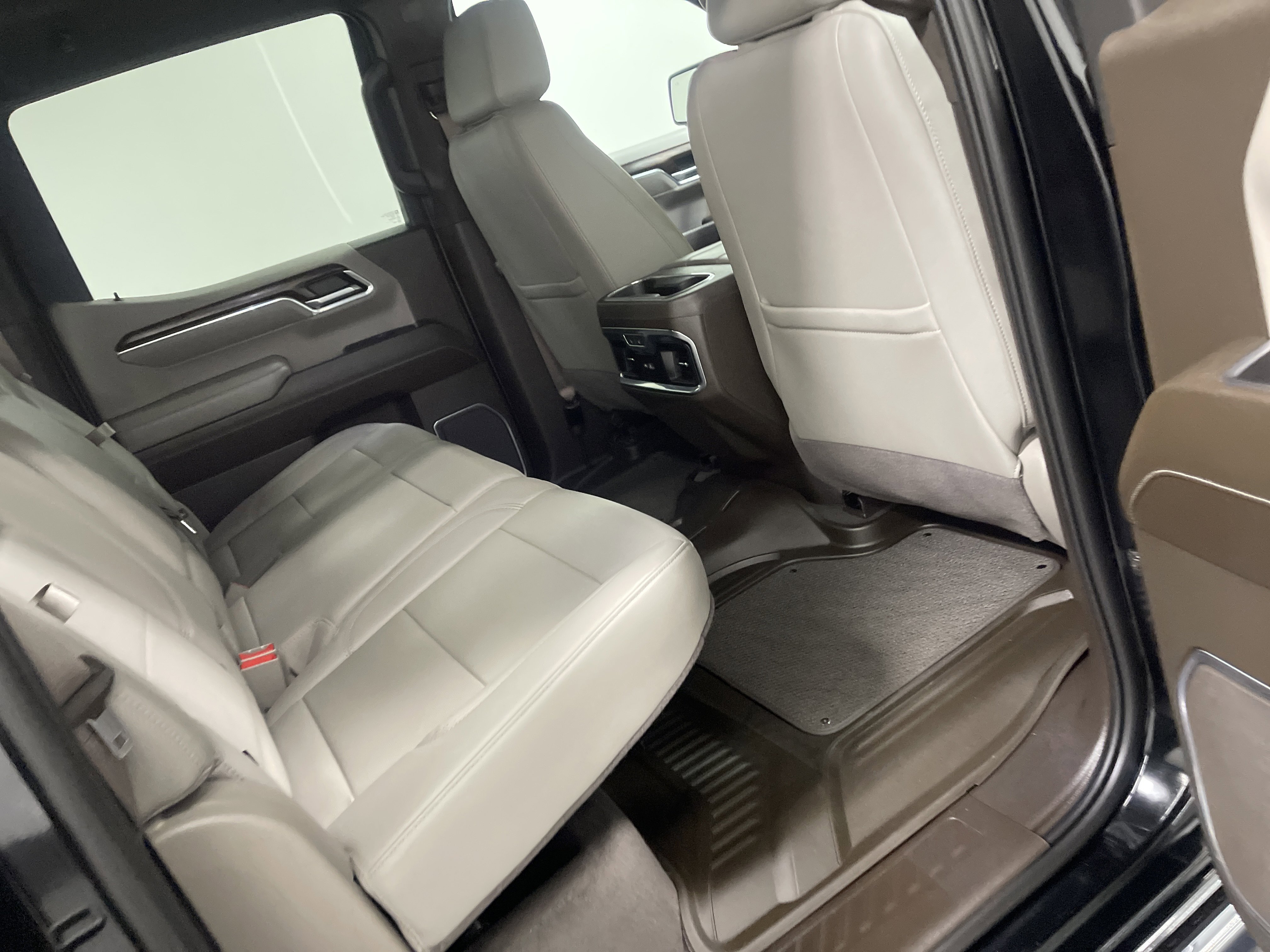 Used 2022 GMC Sierra 1500 SLT w/ SLT Premium Plus Package AWD/4WD image 21
